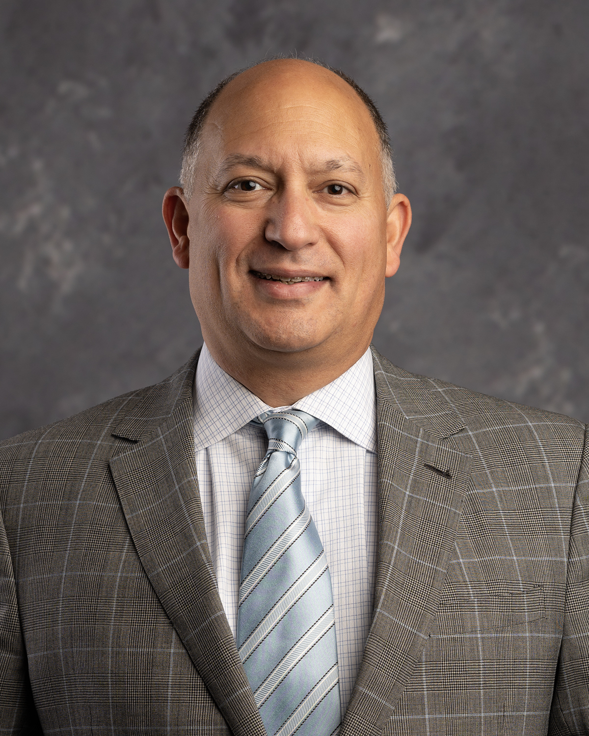 Mouneer Ahmad ’96
