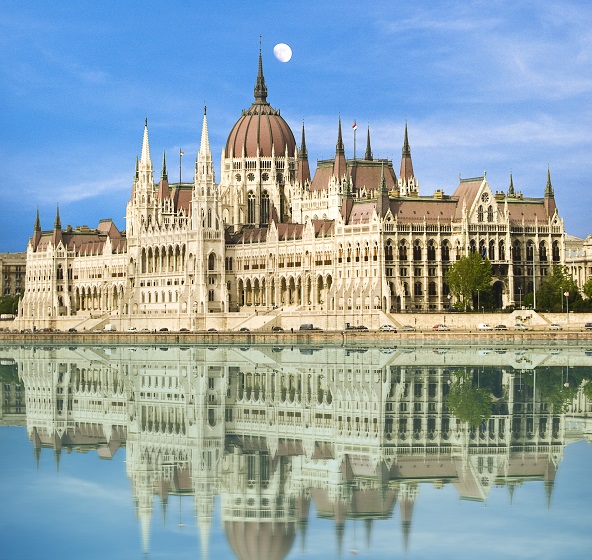 budapest_parliament-building