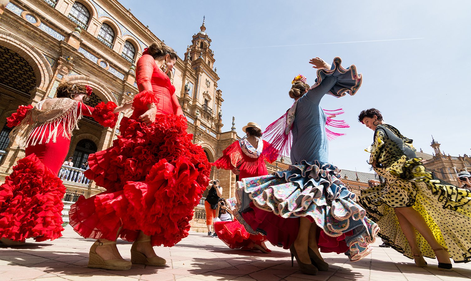 spain-flamenco-dancers-seville-spain